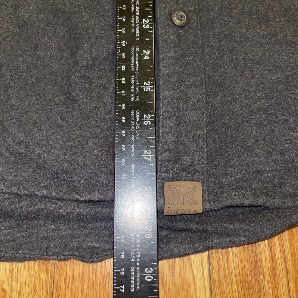 Dkota Grizzly Mens  L charcoal Grey Flannel Shirt Gorpcore Hunting Fishing - Picture 5 of 6